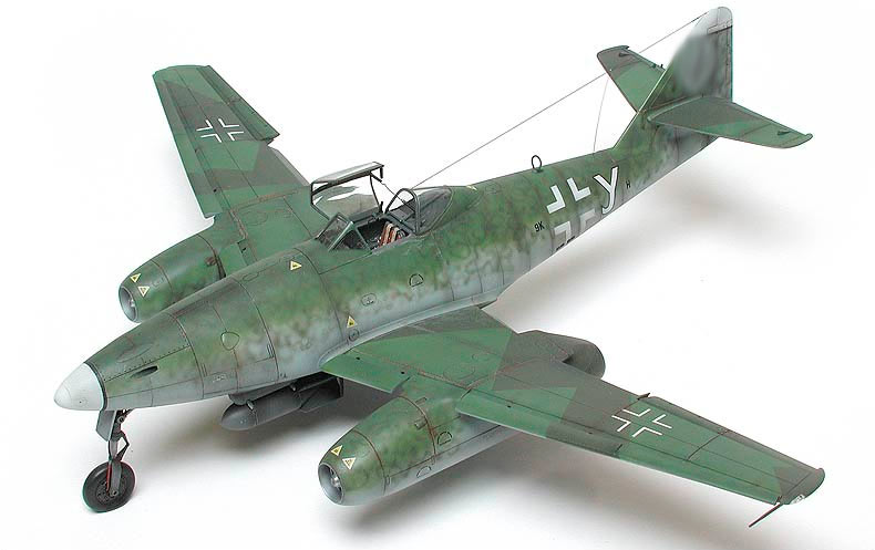 Модель немецкого истребителя Me-262