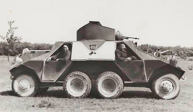 Австрийский тяжелый бронеавтомобиль ADGZ