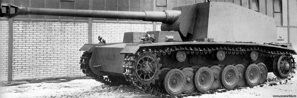 Истребитель танков «Sturer Emil». Неуязвимых целей для его 128-мм орудия просто не было