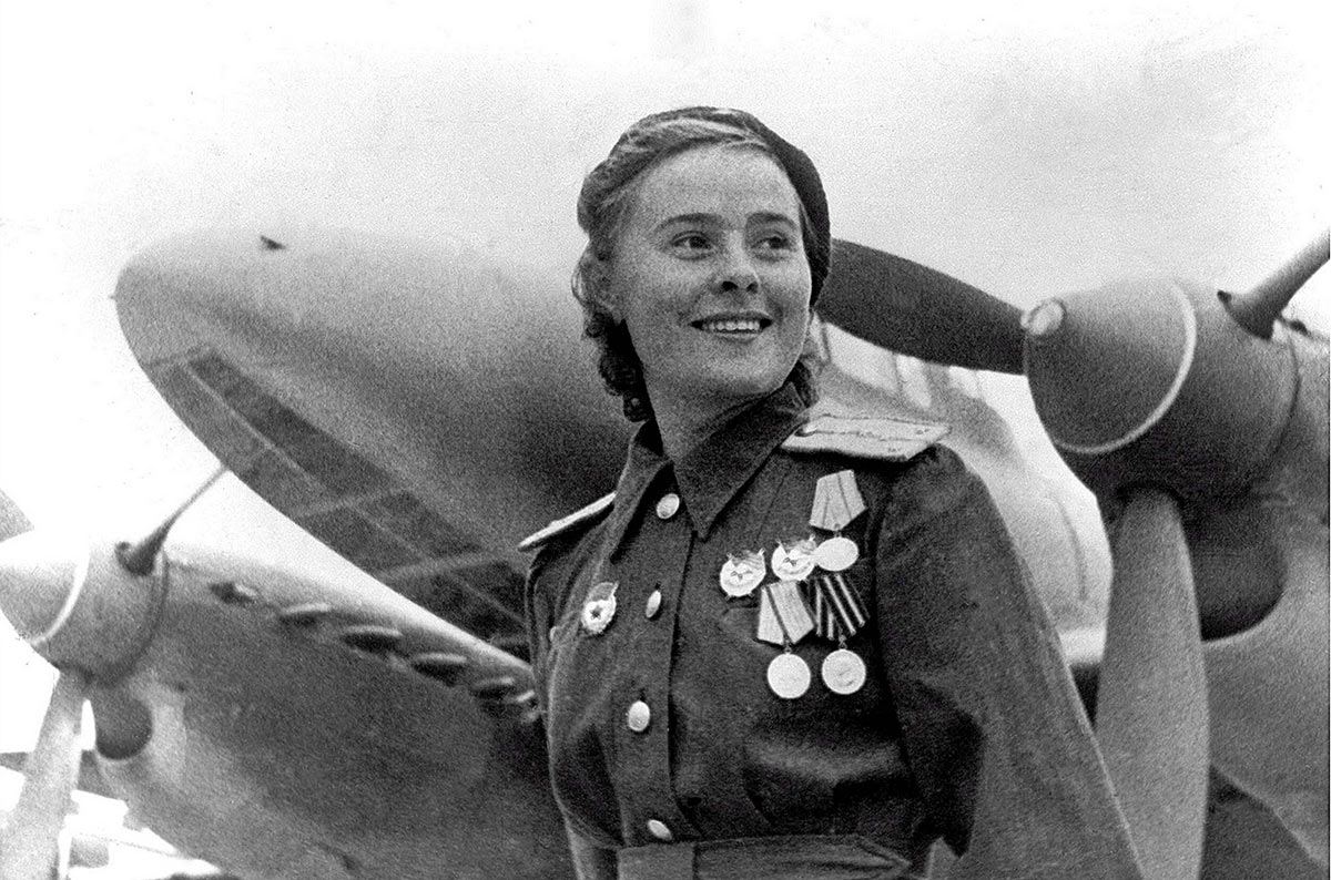 Мария Долина (18.12.1922-03.03.2010), Герой Советского Союз