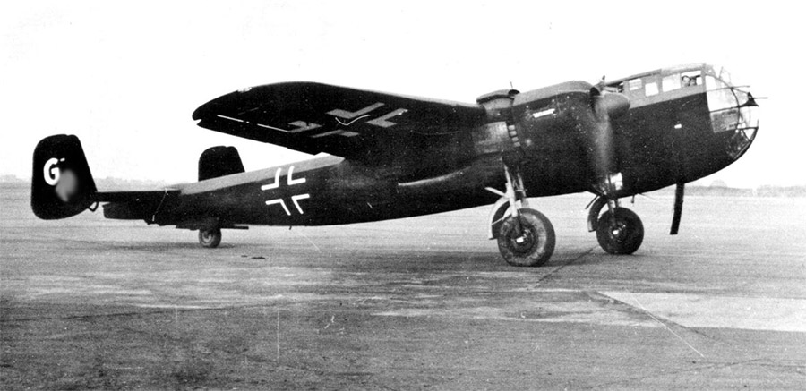 Бомбардировщик «Дорнье» Do-217-K-2. Именно они в основном использовались в качестве носителей радиоуправляемых бомб