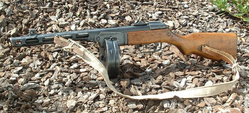 ППШ-41 - пистолет-пулемет Шпагина калибр 7,62-мм