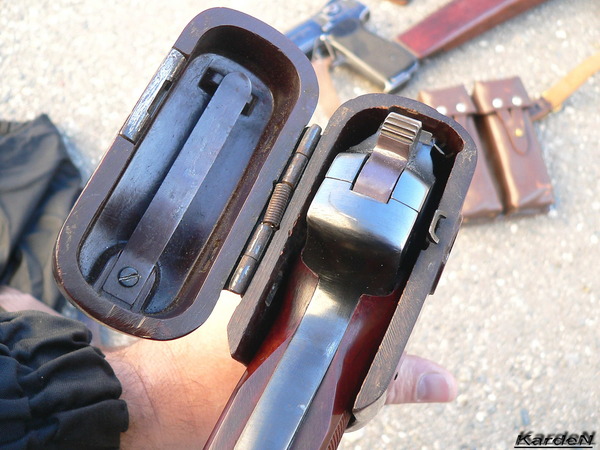 АПС - автоматический пистолет Стечкина калибр 9,2-мм