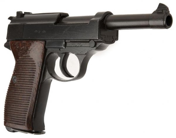 Пистолет Walther P.38 производства Mauser-Werke A.G. имеет код «byf 42»