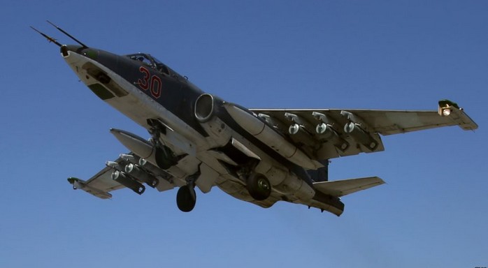 СУ-25 'Грач' бронированный дозвуковой штурмовик
