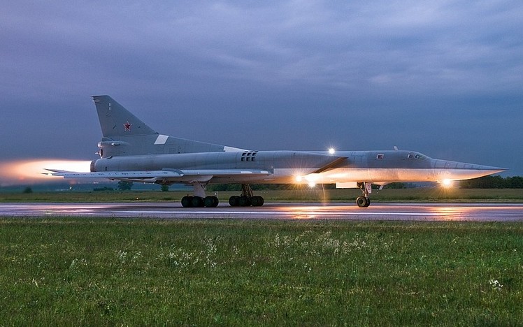 Ту-22М3 - ракетоносец-бомбардировщик