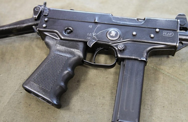 Пистолет-пулемет ПП-91 «Кедр» 