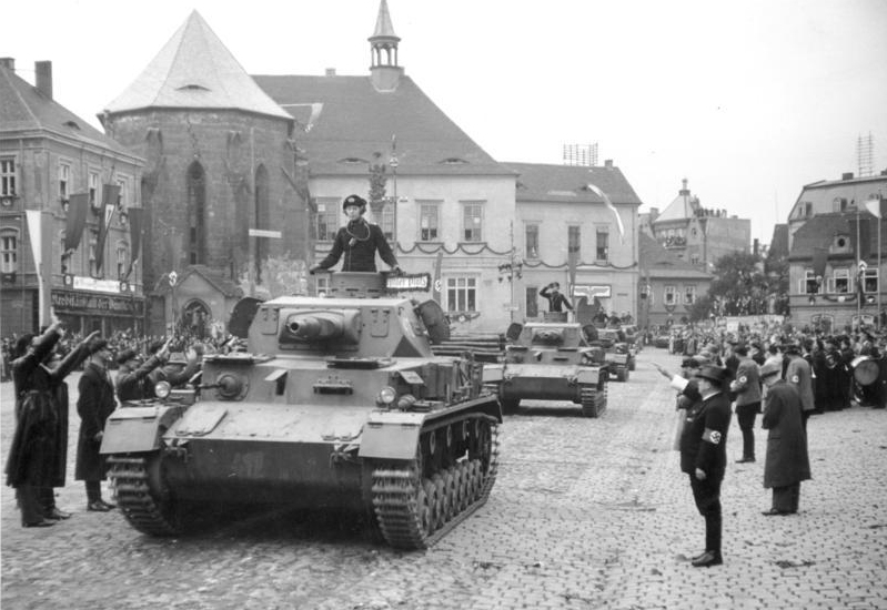 Танк Pz.Kpfw.IV Ausf.A на параде, 1938 год.