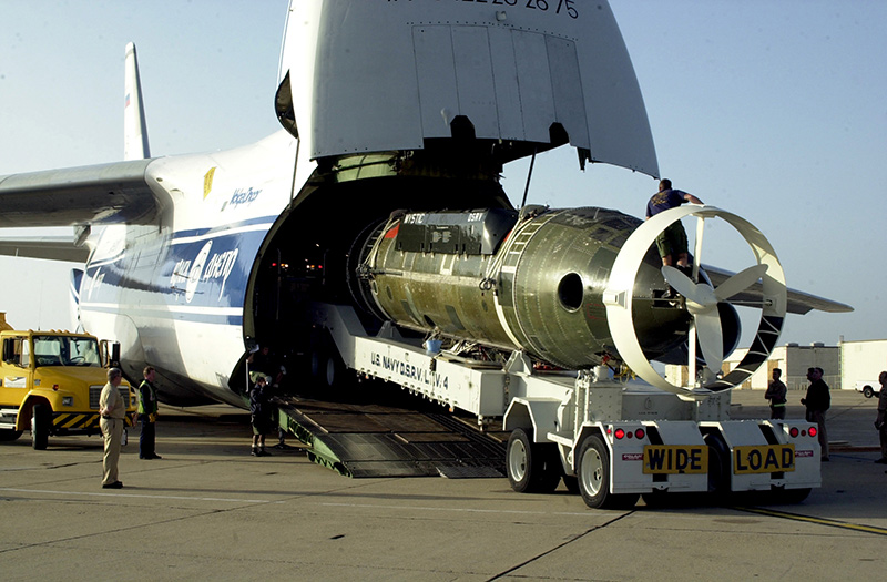 Загрузка груза в Ан-124 «Руслан»