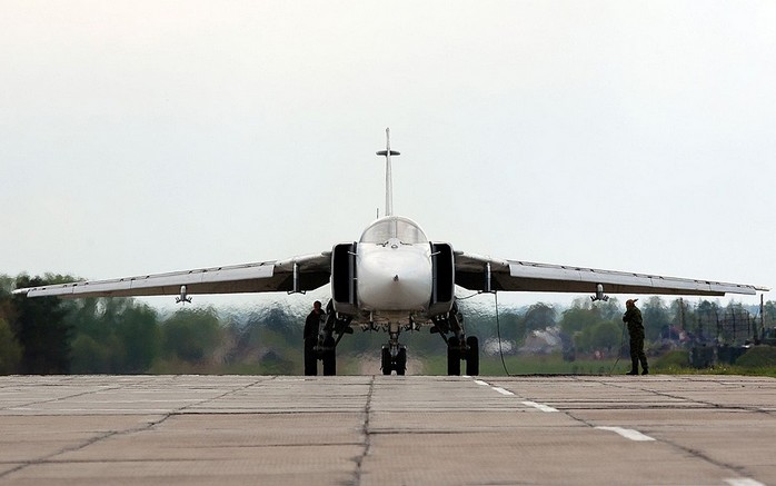 Бомбардировщик Су-24М