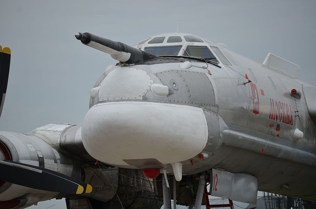 Носовая часть фюзеляжа Ту-95МС