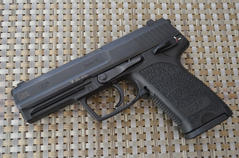 Пистолет HK USP калибра 9 мм