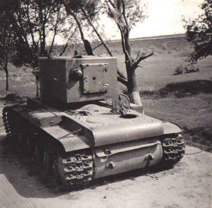 КВ-2 - советский тяжелый танк