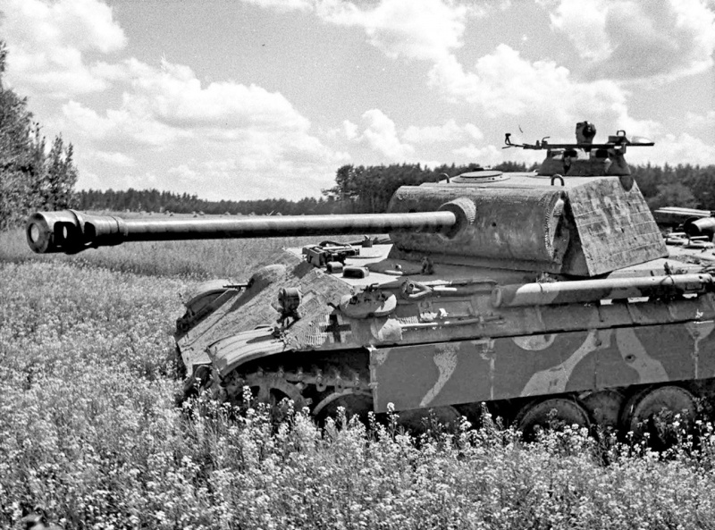 Танк «Пантера» Pz.Kpfw. V боевой группы Мюленкамп 5-й танковой дивизии СС