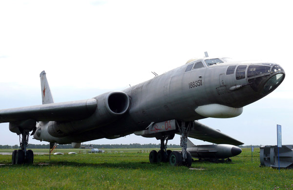 Ту-16 Дальний бомбардировщик