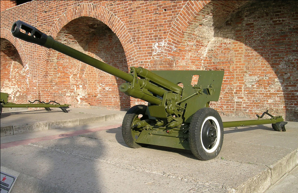 ЗИС-3 - дивизионная пушка образца 1942 года калибр 76-мм