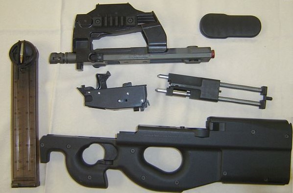 Неполная разборка пистолет-пулемета FN P90