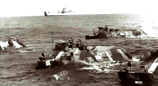 Морская пехота на БТР-60П на учениях «Юг» 17 июня 1971 г.