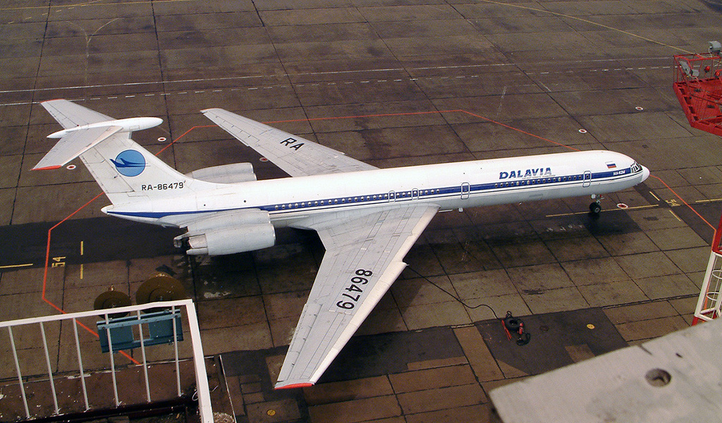 Ил-62 - пассажирский самолет
