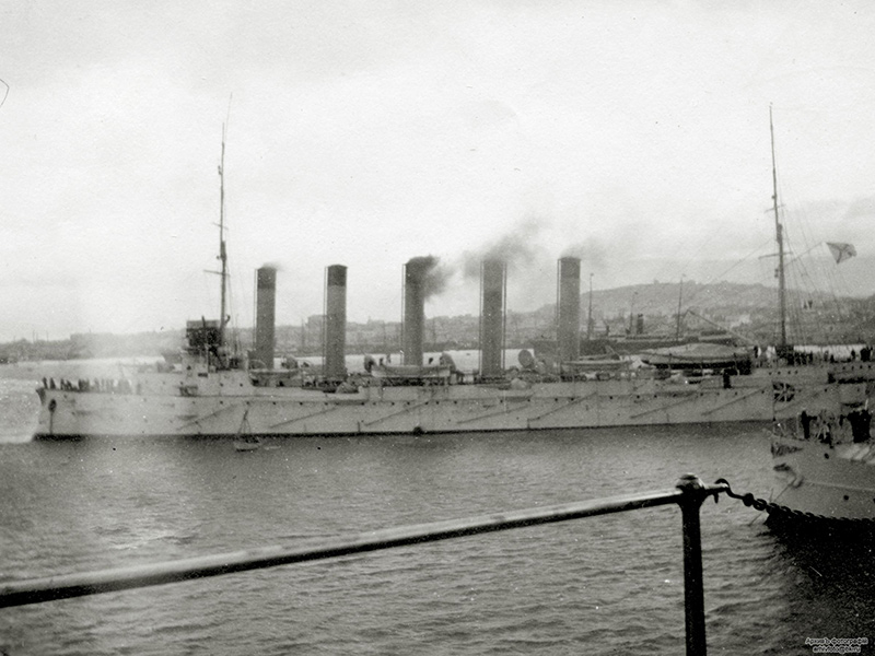 Бронепалубный крейсер I-го ранга 'Аскольд' на Балтике