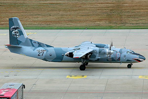 Ан-26 - военно-транспортный самолет