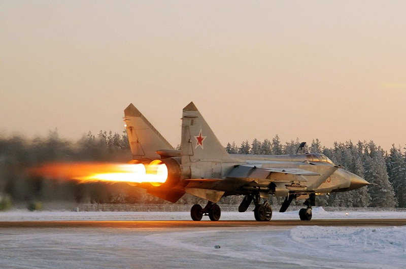 МиГ-31 - истребитель-перехватчик
