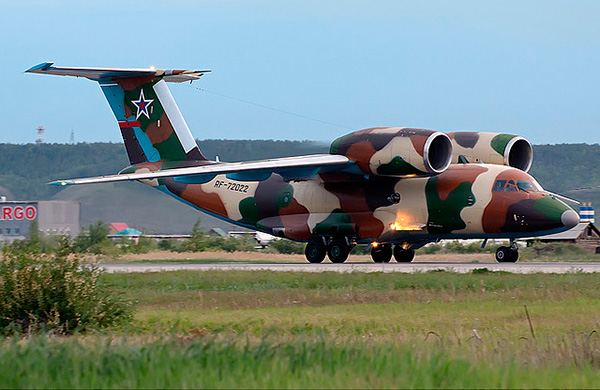Ан-72 - военно-транспортный самолёт