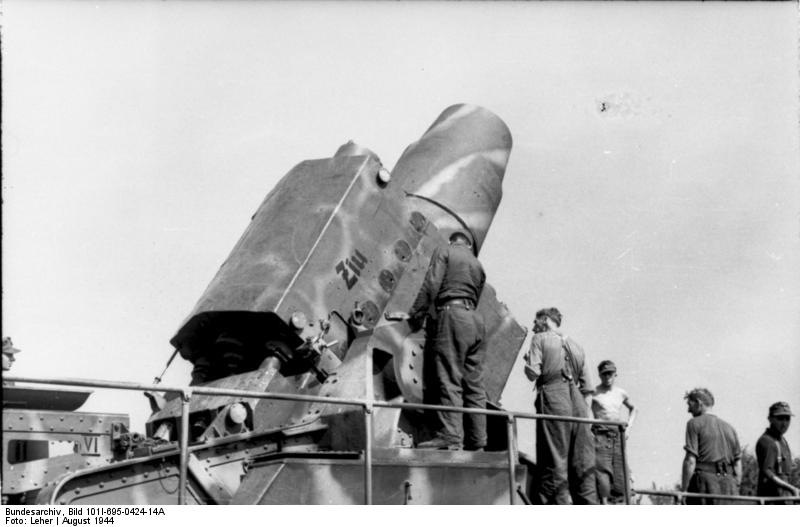 Карл - самоходная немецка мортира калибр 600-мм и 540-мм