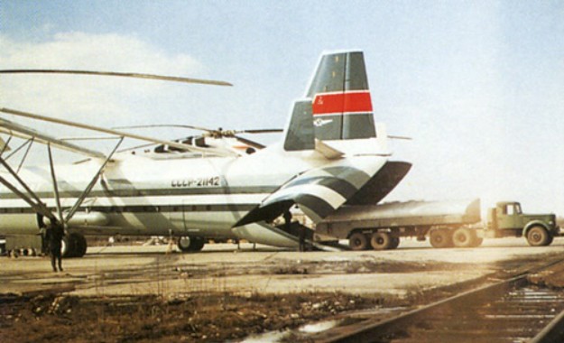 Ми-12 (В-12) - самый тяжелый и грузоподъемный вертолет в мире