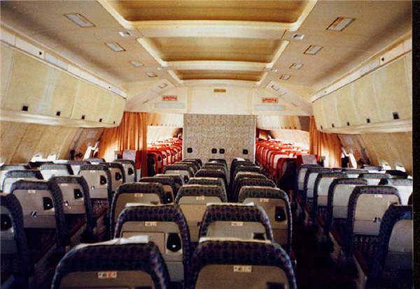 Пассажирский салон Ил-86