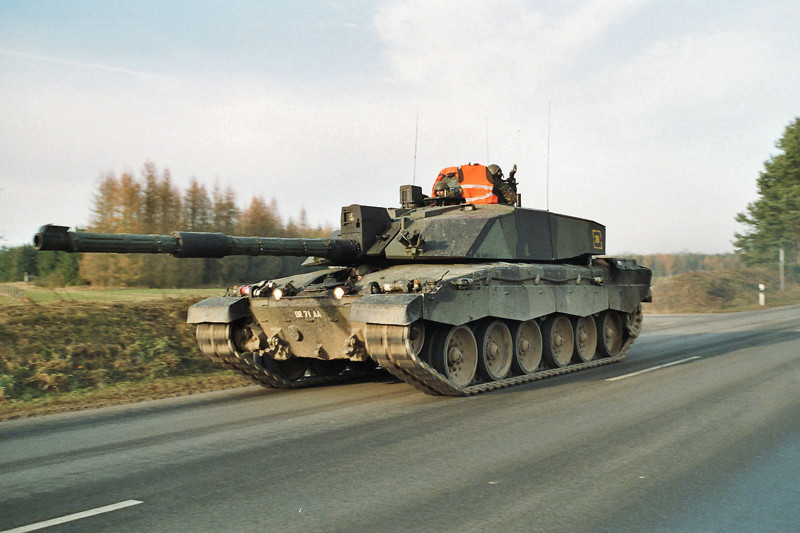 Челленджер-2 - английский танк