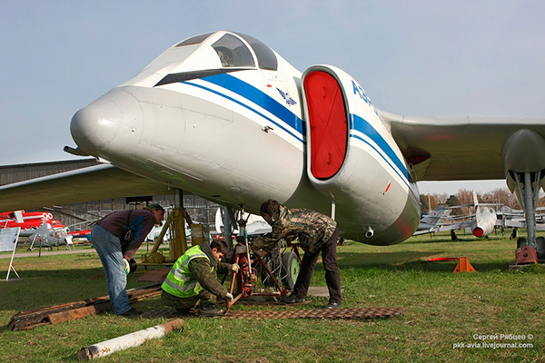 М-17 'Стратосфера' - высотный дозвуковой самолет-разведчик