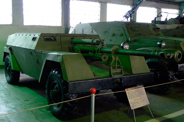 КСП-76 (ГАЗ-68) - колесная противотанковая САУ