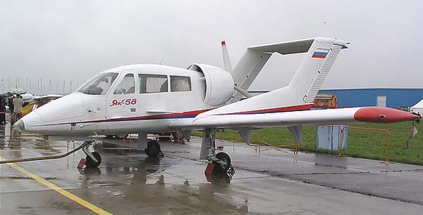 Як-58 - легкий многоцелевой самолет