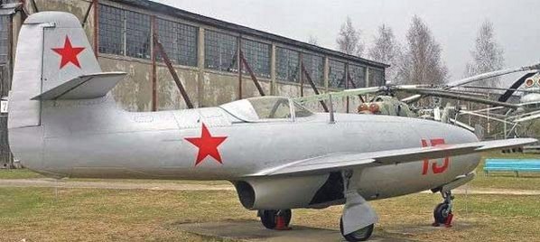 Истребитель Як-23