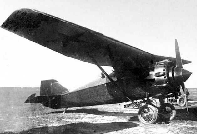 И-4 (АНТ-5) - советский одноместный истребитель-полутораплан