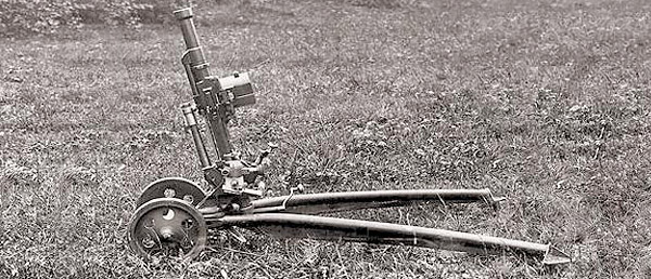 40,8-мм гранатомет Таубина обр. 1935 г. на колесном станке во время испытаний