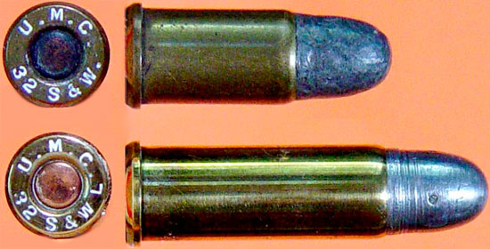 .32 Smith & Wesson (сверху) и .32 Smith & Wesson Long (снизу)