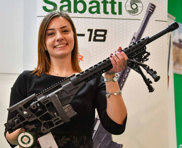 Новая винтовка Sabatti ST-18 была разработана в сотрудничестве с компанией BCM, специализирующейся на производстве спортивных винтовкок