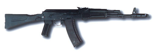 АК74М, принятый на вооружение Российской Армии в 1991 году. Этот образец послужил базой для создания «сотой» серии автоматов Калашникова