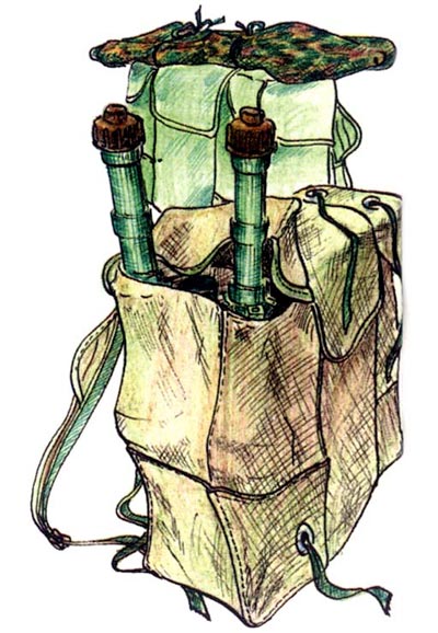 Для переноски выстрелов использовались десантные рюкзаки РД-54, гранаты в которых переносились в боковых карманах головной частью вниз. Иногда для маскировки выстрелы укладывались попарно в специально изготовленные для этих целей матерчатые чехлы