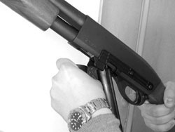 Заряжание ружья с помощью системы TecLoader
