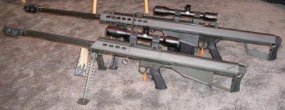 Винтовка Barrett M95 рядом с винтовкой Barrett M82A3