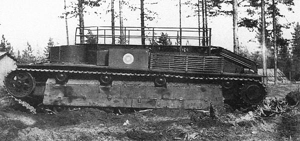 Т-28, переделанный финнами в ремонтно-эвакуационную машину. Осень 1945 года (фото из коллекции Есы Муикку, Финляндия).