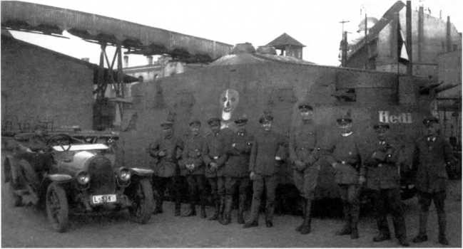 Экипаж танка «Хеди» прибыл в Лейпциг для поддержки фрайкора. Май 1919 г.