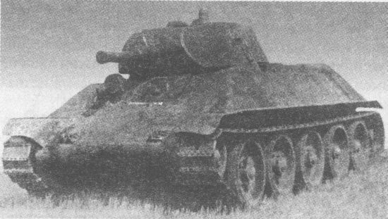 Опытный средний танк А-32 (первый образец) во время полигонных испытаний летом 1939 года
