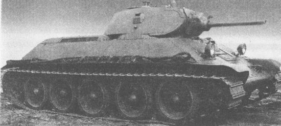 Серийный танк Т-34 выпуска 1940 года с 76-мм пушкой Л-11