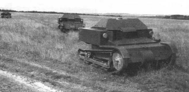 Танкетки Т-27 во время тактических занятий