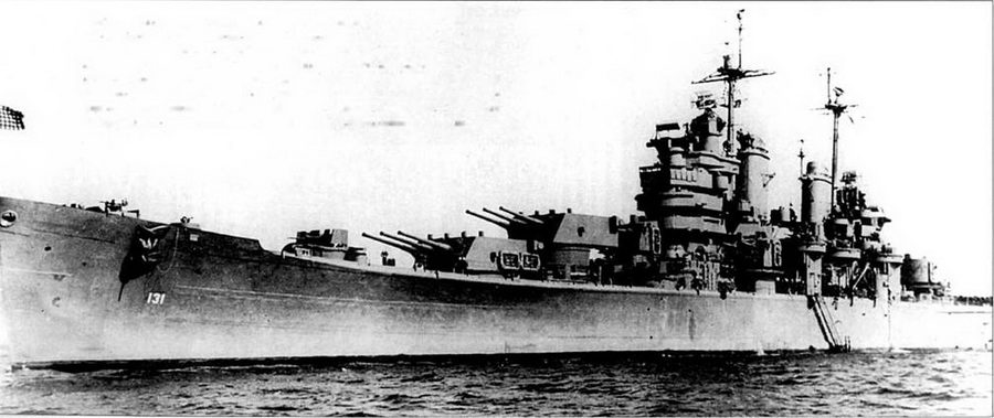 Крейсер «Фэлл Ривер» (СА-131) был построен в Кэмдене, Ныо-Джерси. Спущен на воду 13 августа 1944 г., вступил в строй I июля 1945 г. Во Второй мировой войне участия принять не успел. Крейсер окрашен по схеме Measure 21, NAVY Blue. На мачте видны антенны РЛС SK-2 и SG. «Фэлл Ривер» являлся флагманским кораблем адмирала Ф.Г. Фэхрона во время операции «Кроссроадз» — ядерных испытаний на атолле Бикини в 1946 г. После окончания ядерных испытаний крейсер стал флагманским кораблем 1-й дивизии крейсеров. Из боевого состава ВМС США «Фэлл Ривер» был исключен 31 октября 1947 г., продан на металлолом 19 февраля 1971 г.