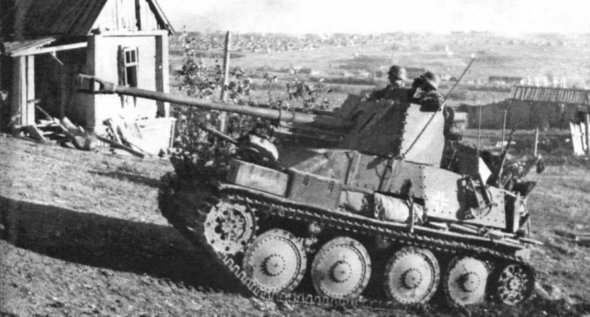 Истребители танков «Мардер III» Sd. Kfz. 139 на окраине Сталинграда. Сентябрь 1942 года
